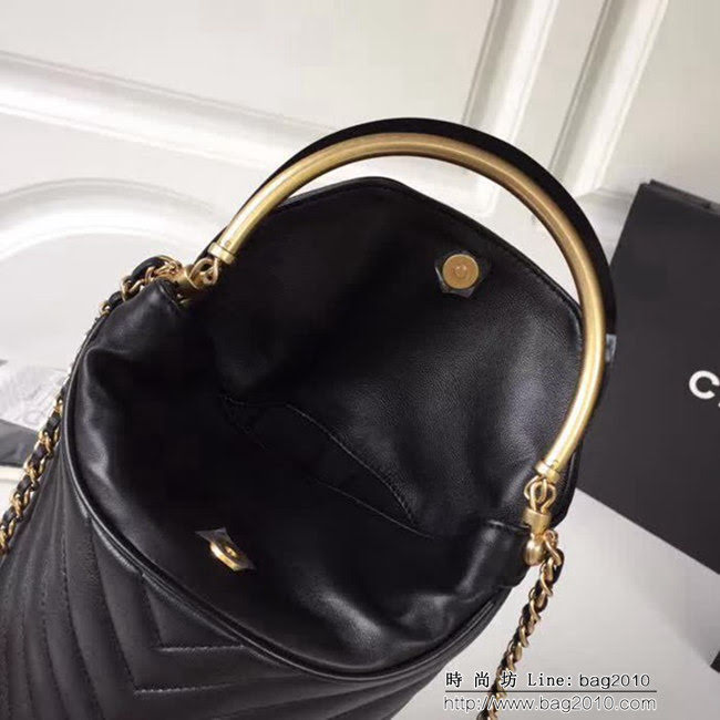 香奈兒CHANEL黑色Chanel A57861 2018早秋Paris-Hamburg復古風小羊皮水桶包鏈條包DSC1485